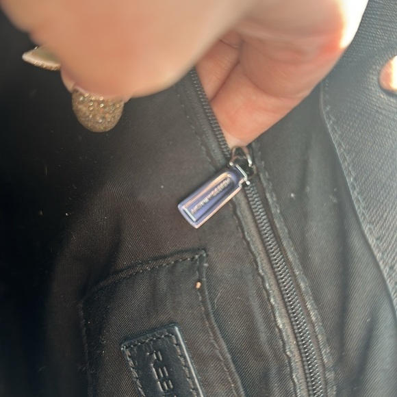 Rebecca Minkoff Large MAB tote - Picture 9 of 9